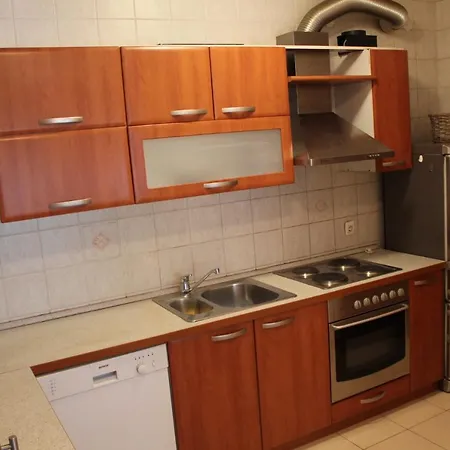 Dzordza Vasingtona 114 *